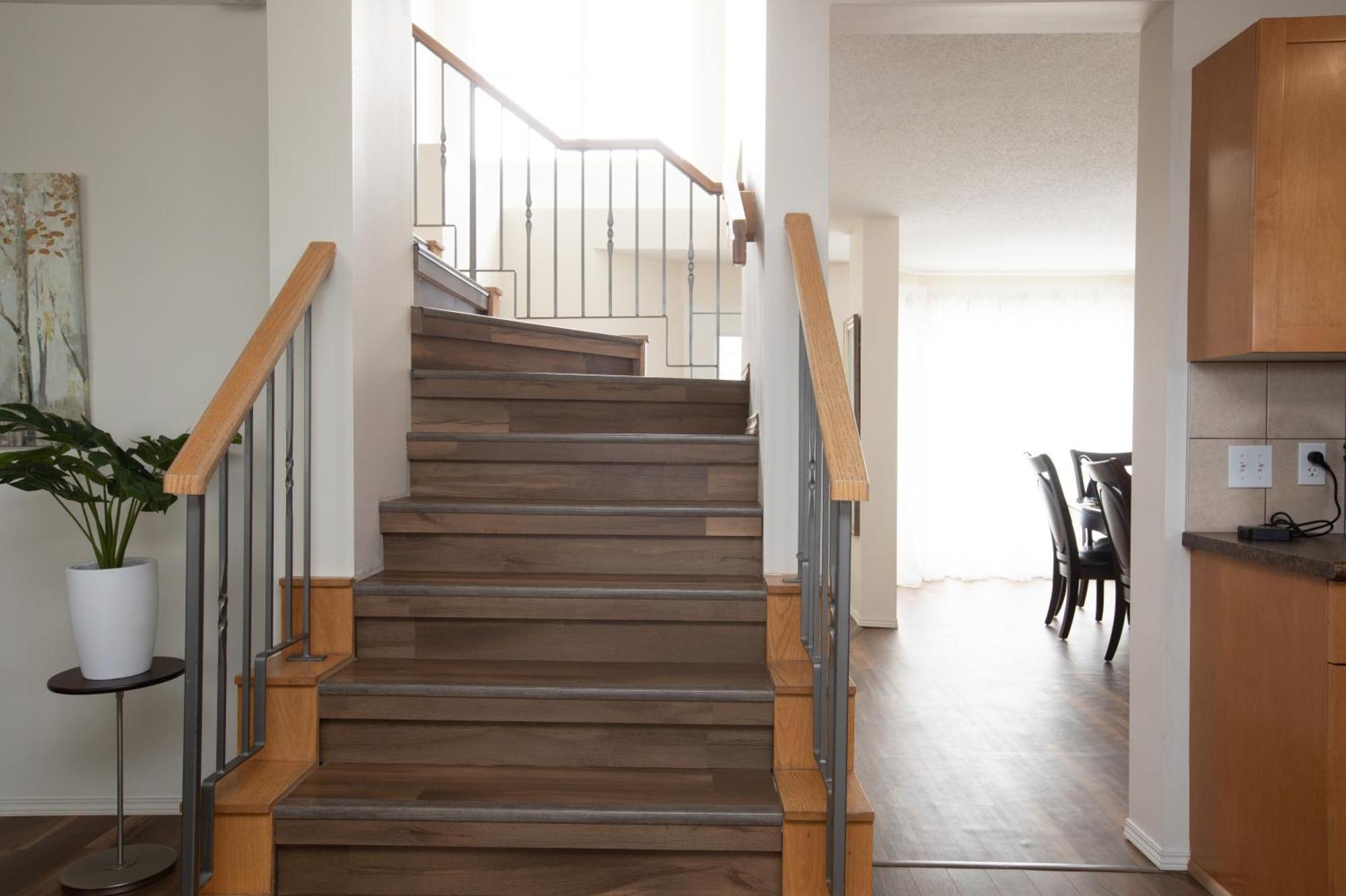 וויניפג Elegant 6 Bedroom House Near U Of Manitoba מראה חיצוני תמונה